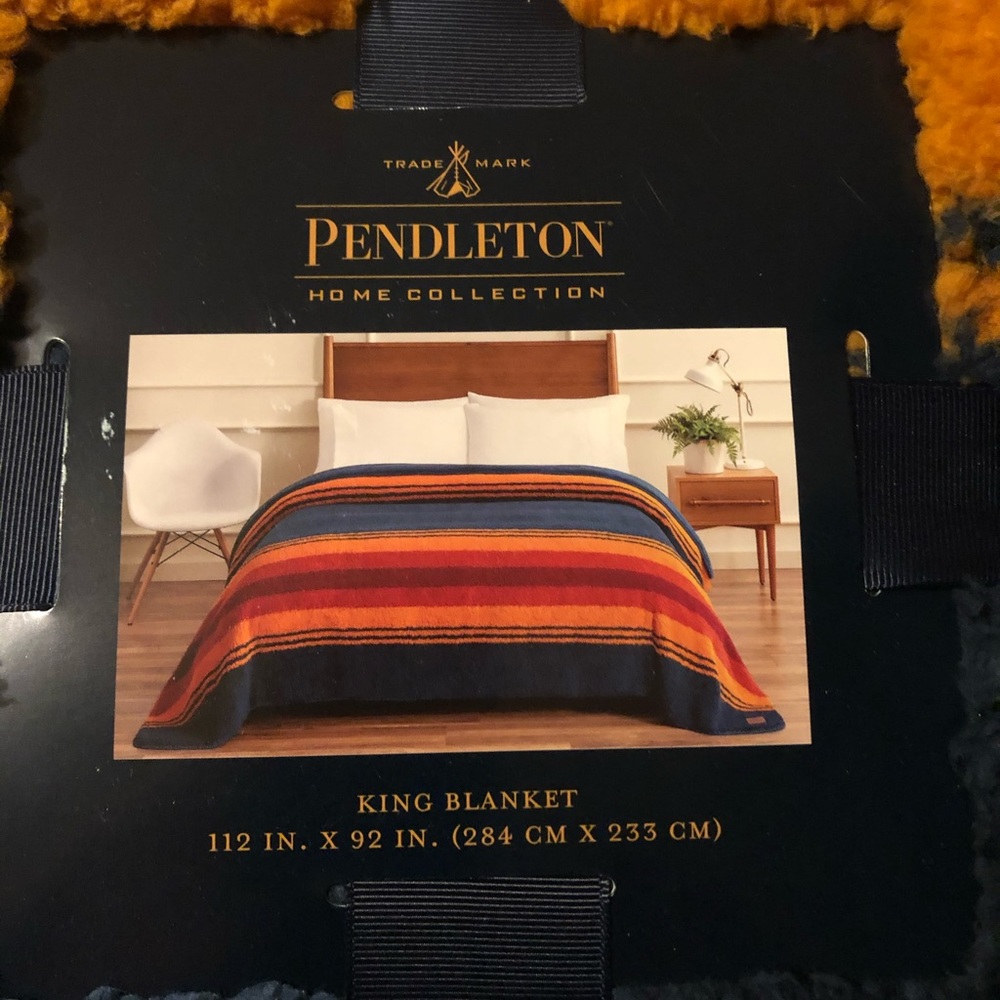 Pendleton Blanket - Picture 2 of 6